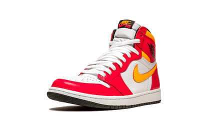 Jordan 1 Retro High OG Light Fusion Red imagine fata