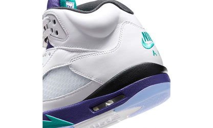 Detaliu Jordan 5 Retro Grape (2025)