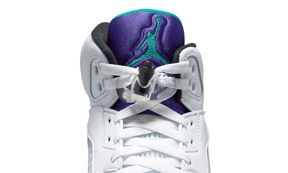Detaliu Jordan 5 Retro Grape (2025)