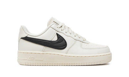 Nike Air Force 1 Low Quilted Swoosh Phantom Black lateral