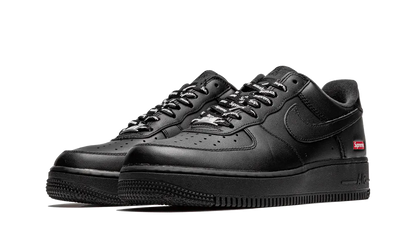 Nike Air Force 1 Low Supreme Black imagine fata