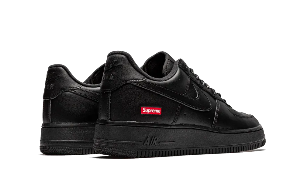 Nike Air Force 1 Low Supreme Black imagine spate