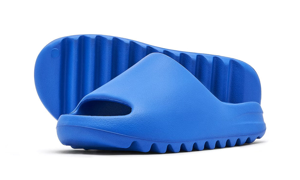 Yeezy Slide Azure sneakers