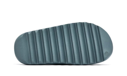 Yeezy Slide Slate Marine talpa