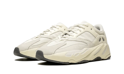 Yeezy Boost 700 Analog